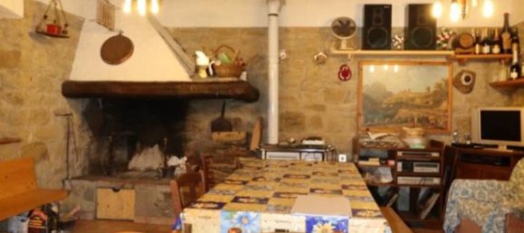 5 Schlafzimmer Haus in Loro Ciuffenna, Italy, Nr. 166687 32