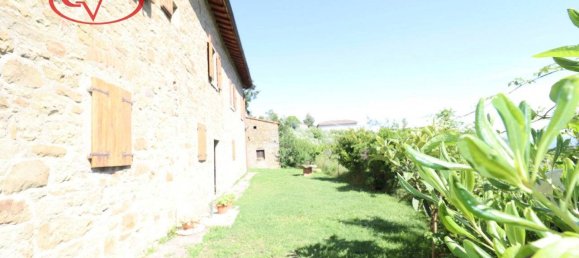 5 Schlafzimmer Haus in Loro Ciuffenna, Italy, Nr. 166687 44