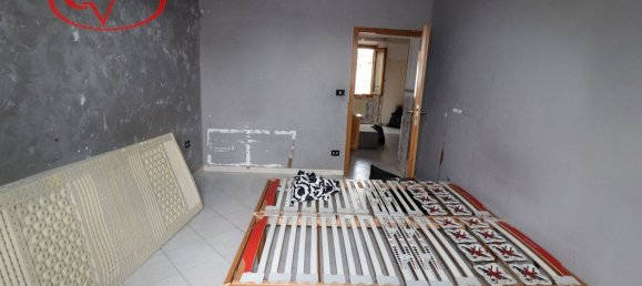 4 rooms Apartment in Montevarchi, Italy No. 283050 15