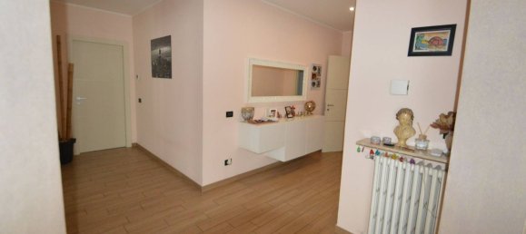 Вилла с 14 спальнями в Павия, Италия № 359508 19