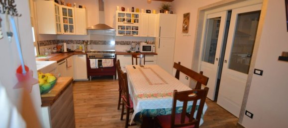 Вилла с 14 спальнями в Павия, Италия № 359508 24