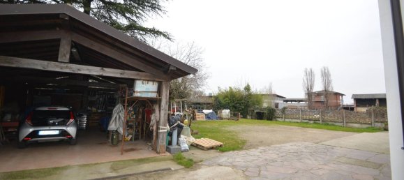 Вилла с 14 спальнями в Павия, Италия № 359508 36