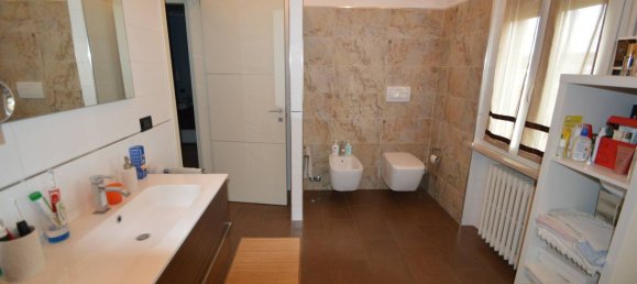 Вилла с 14 спальнями в Павия, Италия № 359508 13