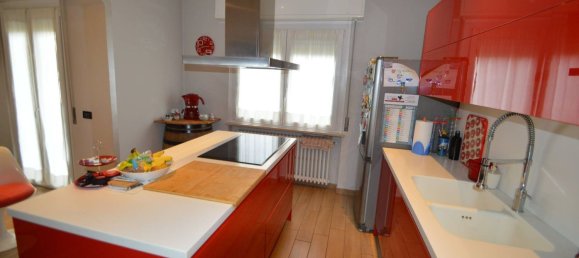 Вилла с 14 спальнями в Павия, Италия № 359508 8