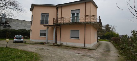 Вилла с 14 спальнями в Павия, Италия № 359508 32