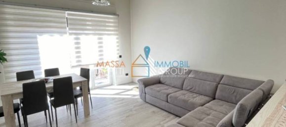 2 bedrooms Apartment in Carrara, Italy No. 193001 3