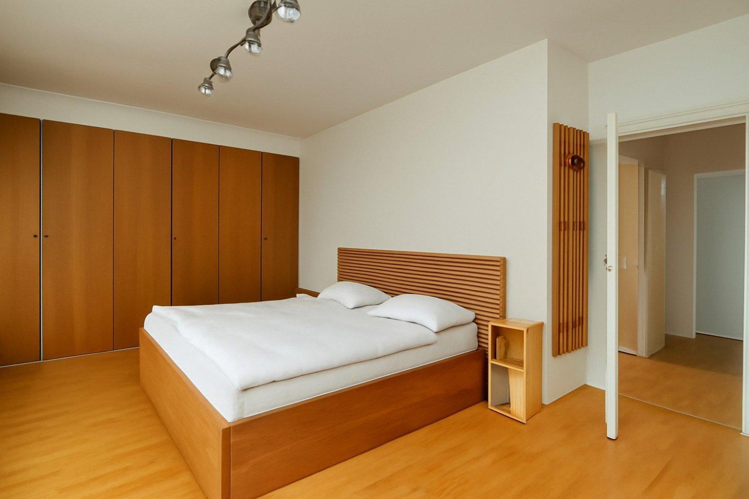 3 bedrooms Townhouse in Main-Taunus, Germany No. 371498