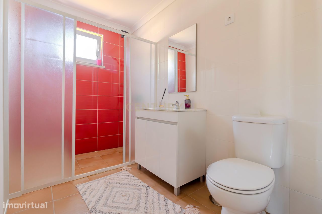 3 bedrooms House in Marinha Grande, Portugal No. 328545