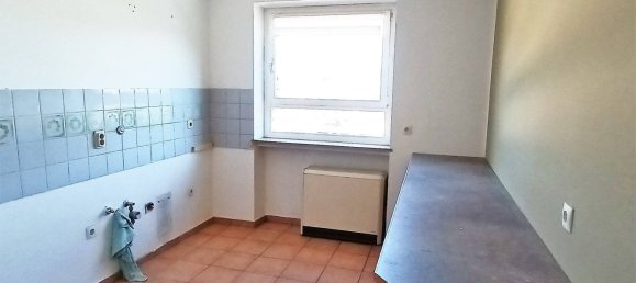 3 rooms Apartment in Hof, Germany No. 12730 5