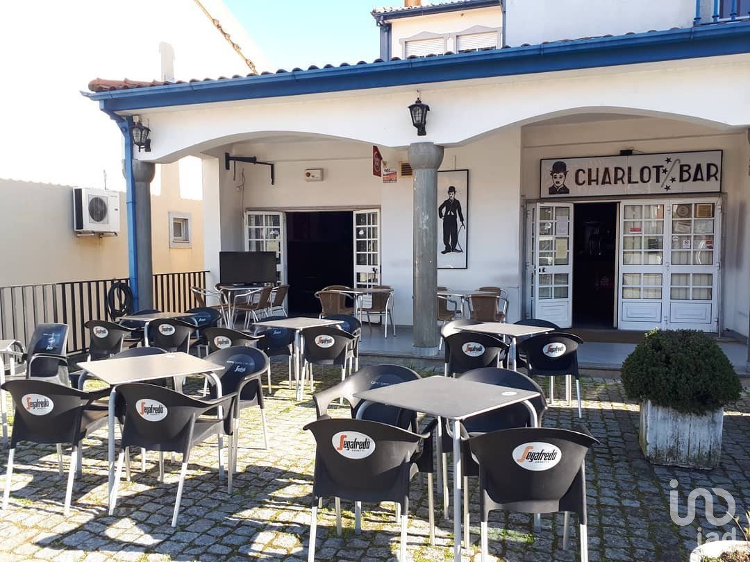 Propiedad comercial de 1 habitación en Covilha, Portugal No. 143732