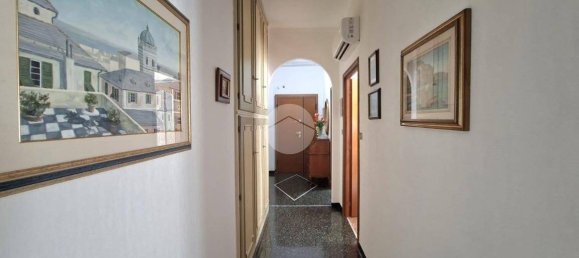 2 bedrooms Apartment in Genoa, Italy No. 301548 12