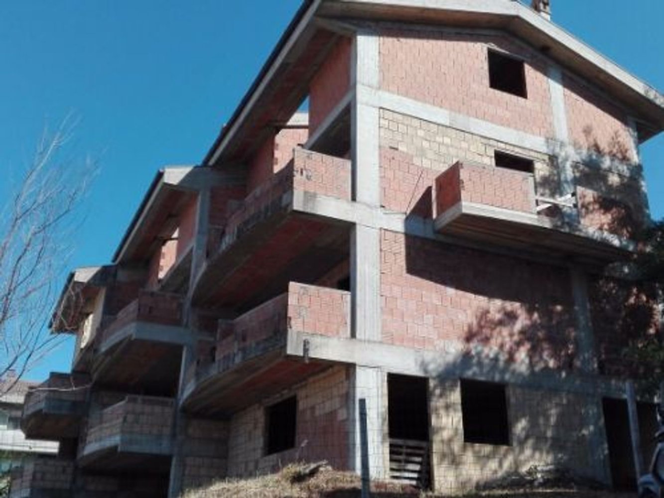 Bâtiment à Pescara, Italy 900m² No. 220522