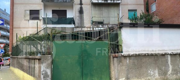 3 rooms Apartment in Battipaglia, Italy No. 153291 2