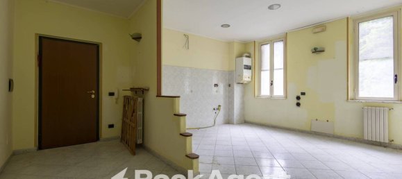 2 bedrooms Apartment in Catanzaro, Italy No. 344228 2