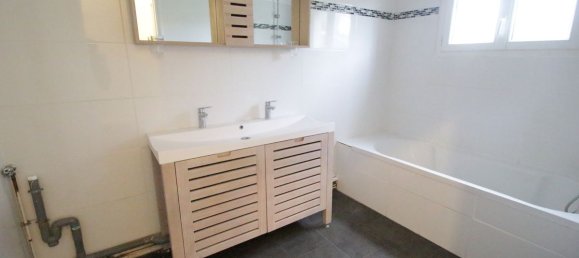 Квартира с 2 спальнями в Монне, Франция № 50241 7