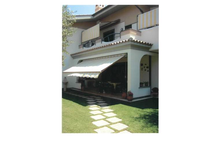 Дом с 3 спальнями в Анцио, Италия № 254044