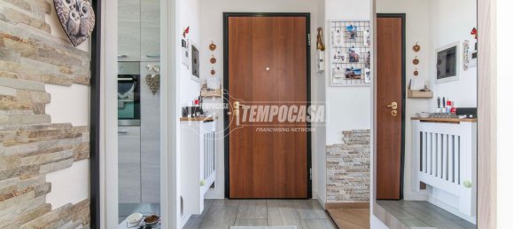 3 rooms Apartment in Lurago Marinone, Italy No. 269375 16