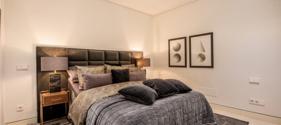 5 bedrooms Villa in Marbella Golden Mile, Spain No. 3069 23