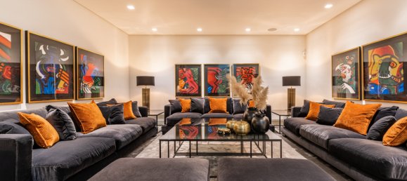 5 bedrooms Villa in Marbella Golden Mile, Spain No. 3069 21