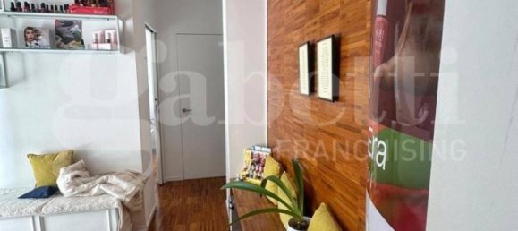 Propiedad comercial de 1 habitación en Ostuni, Italy No. 279634 12