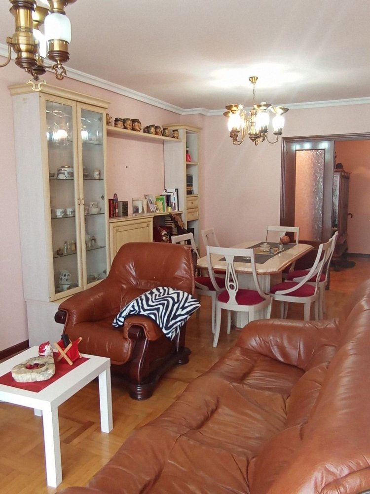 Apartamento T3 em Oviedo, Spain N.º 232067