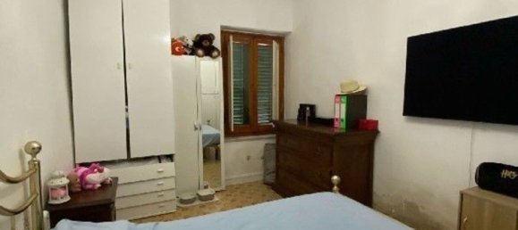 6 bedrooms House in Capraia e Limite, Italy No. 318127 22
