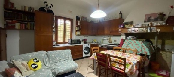 6 bedrooms House in Capraia e Limite, Italy No. 318127 13