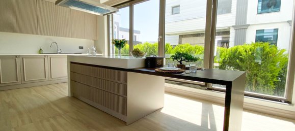 Villa 3+3 à Kundu, Turkey No. 822 5