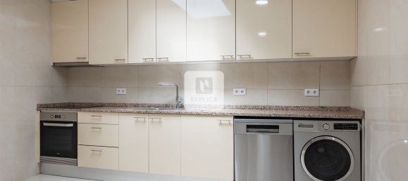 2 bedrooms House in Porto, Portugal No. 187440 13