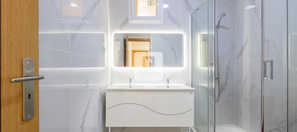 2 bedrooms House in Porto, Portugal No. 187440 32