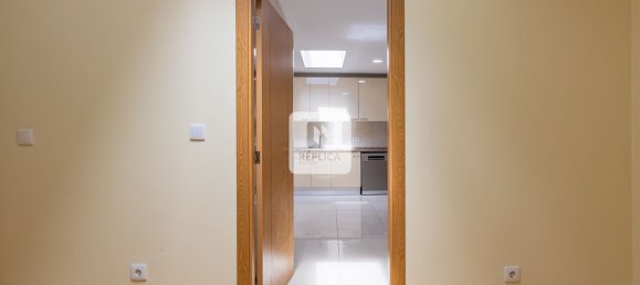 2 bedrooms House in Porto, Portugal No. 187440 19