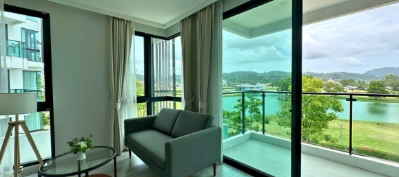 Studio in the Condo in Nai Yang, Thailand No. 8442 4