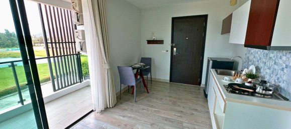 Studio in the Condo in Nai Yang, Thailand No. 8442 7