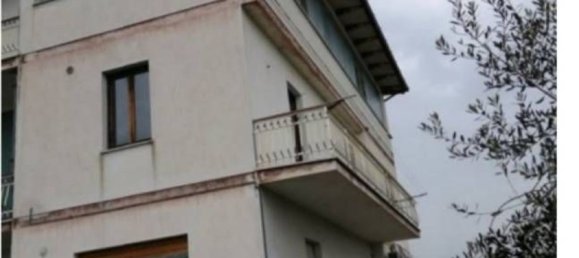 4-salle Appartement à Monte Urano, Italy No. 296653 12