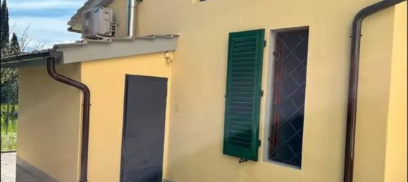 3 rooms House in Poggio a Caiano, Italy No. 45964 2