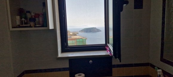 Apartamento de 2 dormitorios en Pozzuoli, Italy No. 373314 6