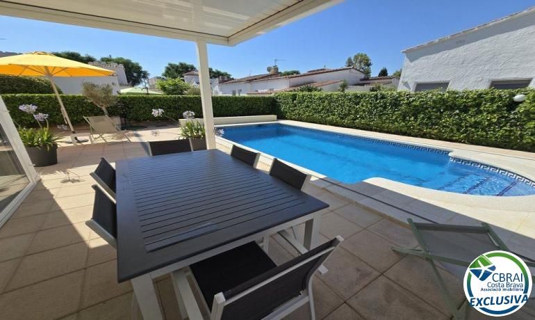 4 bedrooms House in Empuriabrava, Spain No. 211361