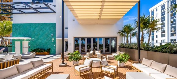 propiedad comercial en venta en Miami, Miami-Dade, Florida, USA № 614310 22