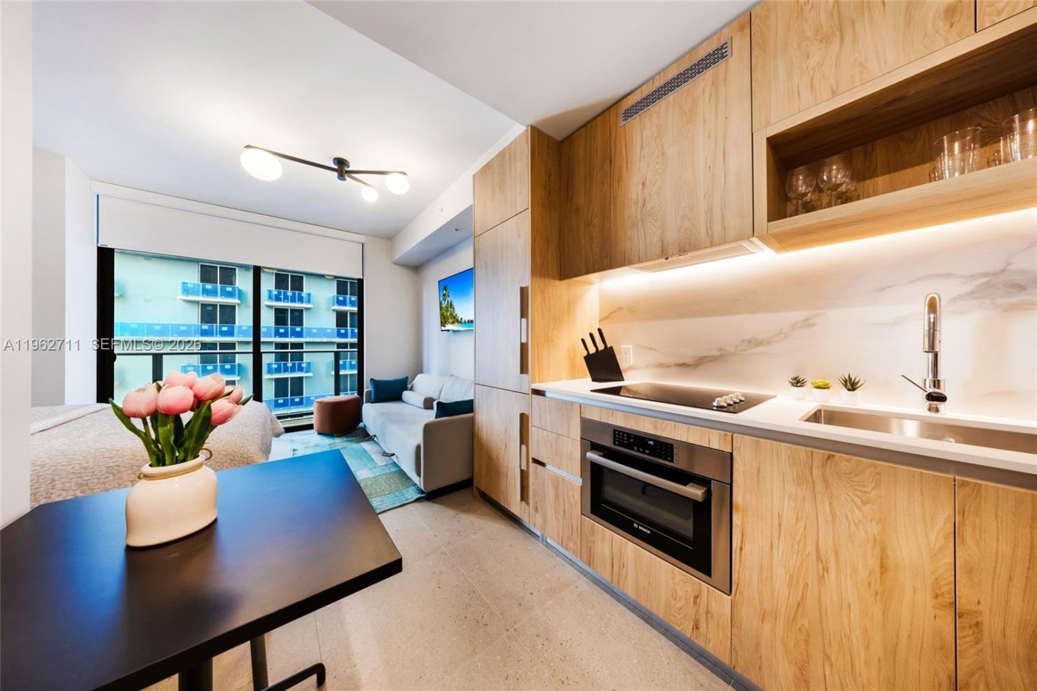 propiedad comercial en venta en Miami, Miami-Dade, Florida, USA № 614310