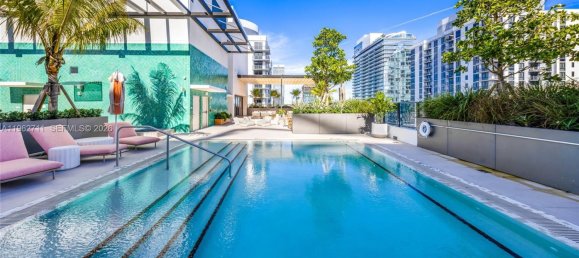 propiedad comercial en venta en Miami, Miami-Dade, Florida, USA № 614310 19