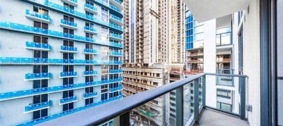 propiedad comercial en venta en Miami, Miami-Dade, Florida, USA № 614310 13
