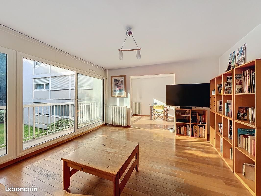 3 chambres Appartement à Bougival, France No. 178519