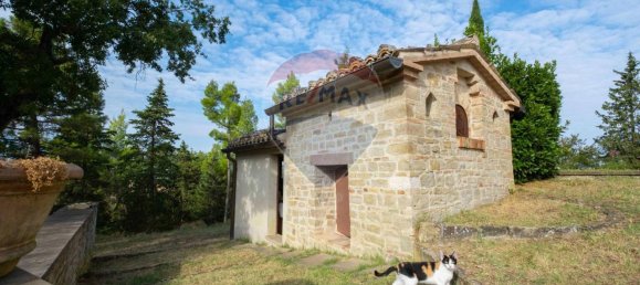 12 rooms House in Cupramontana, Italy No. 7307 16