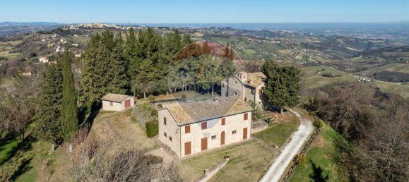12 rooms House in Cupramontana, Italy No. 7307 37