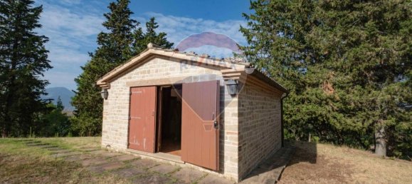 12 rooms House in Cupramontana, Italy No. 7307 33