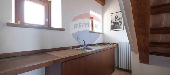 12 rooms House in Cupramontana, Italy No. 7307 30