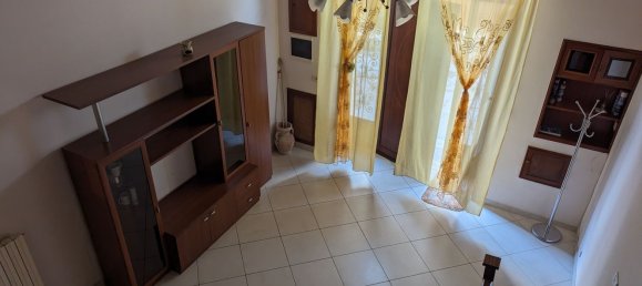 Дом с 3 комнатами в Мола ди Бари, Италия № 104745 18