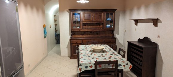 Дом с 3 комнатами в Мола ди Бари, Италия № 104745 10