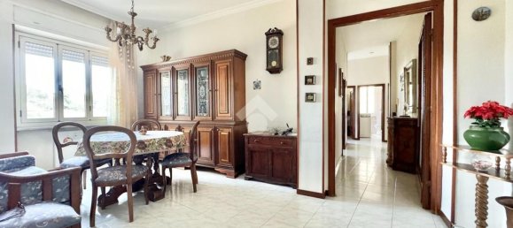 3-salle Appartement à Viterbo, Italy No. 303794 10