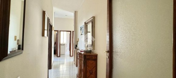 3-salle Appartement à Viterbo, Italy No. 303794 20